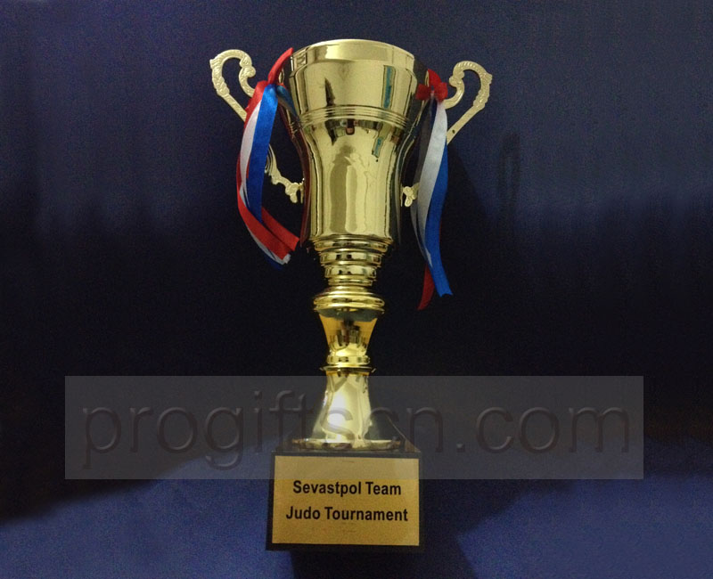 Metal Trophy Cup PG-106D